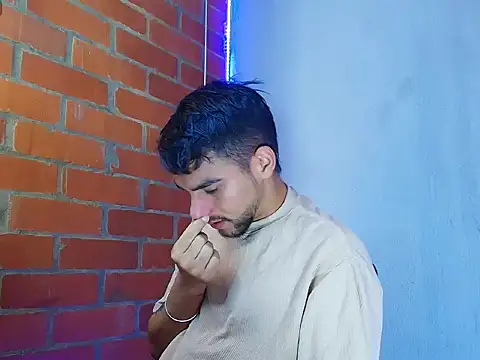 Leandro valenzuela online show from 10/07/25, 04:04