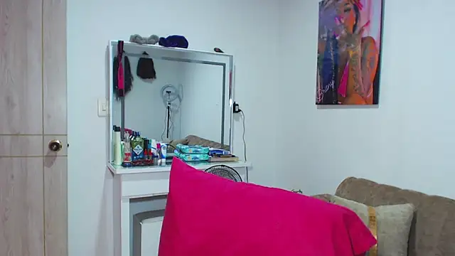 Snapshot of badgirls_cx chatting on 02/13/26, 04:03 badgirls cx online show from 02/13/26, 04:03