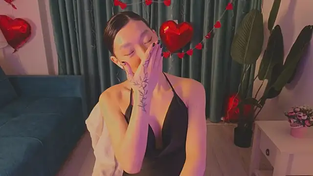 Snapshot of AudreyMell chatting on 02/21/25, 02:48 AudreyMell online show from 02/21/25, 02:48
