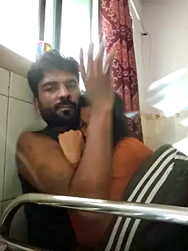 Snapshot of Karanshrimali chatting on 10/04/25, 09:29 Karanshrimali online show from 10/04/25, 09:29