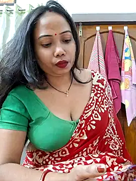 Snapshot of DREAM_GIRL-30 chatting on 02/19/25, 01:17 DREAM GIRL-30 online show from 02/19/25, 01:17