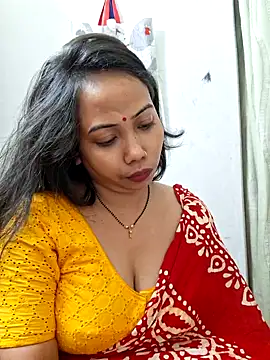 Snapshot of DREAM_GIRL-30 chatting on 03/19/25, 05:39 DREAM GIRL-30 online show from 03/19/25, 05:39