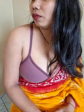 Snapshot of DREAM_GIRL-30 chatting on 02/26/26, 06:01 DREAM GIRL-30 online show from 02/26/26, 06:01