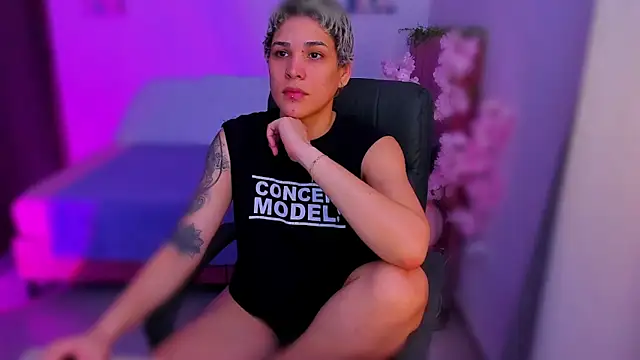 Charlee pink online show from 11/23/25, 06:08