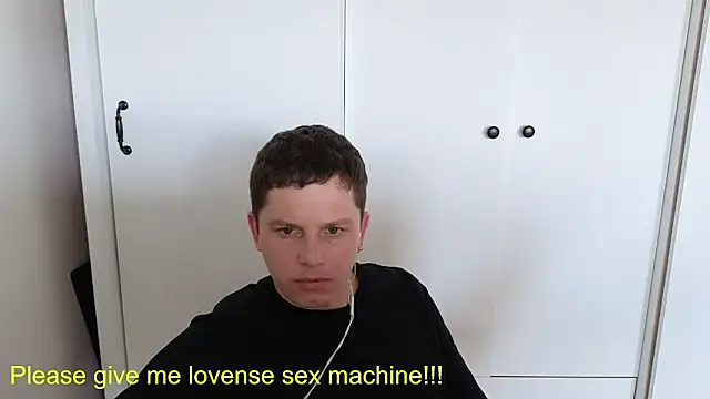 BigL0ve online show from 04/25/26, 04:48
