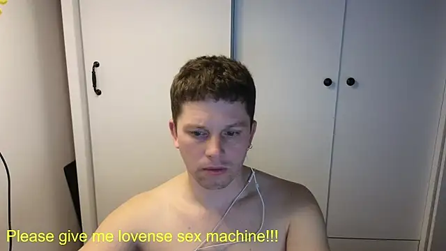 BigL0ve online show from 04/28/26, 03:06