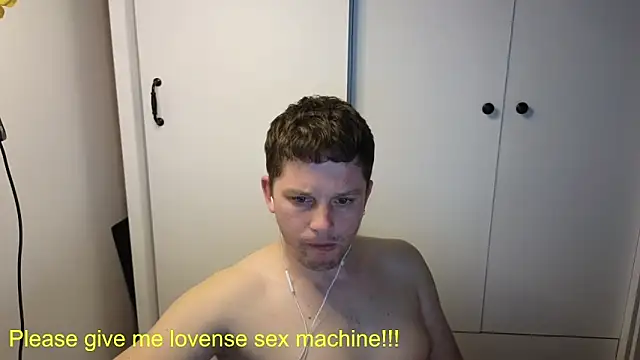 BigL0ve online show from 05/01/26, 04:22