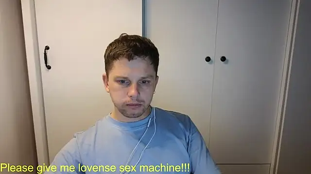 Snapshot of BigL0ve chatting on 06/20/26, 01:36 BigL0ve online show from 06/20/26, 01:36