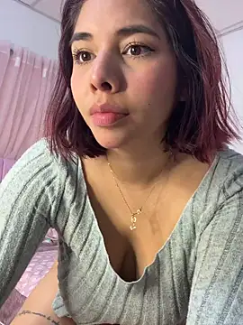 LucyMartelli online show from 09/12/25, 11:21