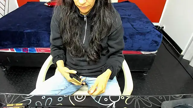 Snapshot of Abrillee1 chatting on 01/10/25, 07:32 Abrillee1 online show from 01/10/25, 07:32