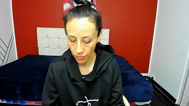 Abrillee1 online show from 01/12/25, 12:07