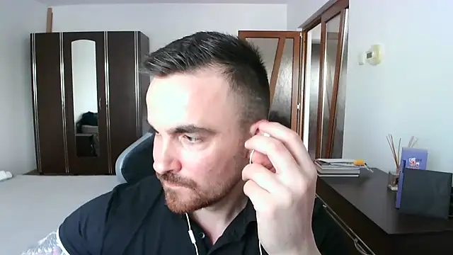 Snapshot of mu5clemania2 chatting on 05/07/26, 02:22 mu5clemania2 online show from 05/07/26, 02:22