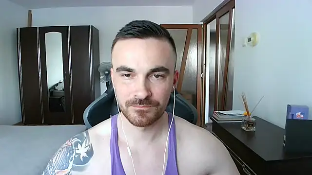 Snapshot of mu5clemania2 chatting on 05/23/26, 02:54 mu5clemania2 online show from 05/23/26, 02:54