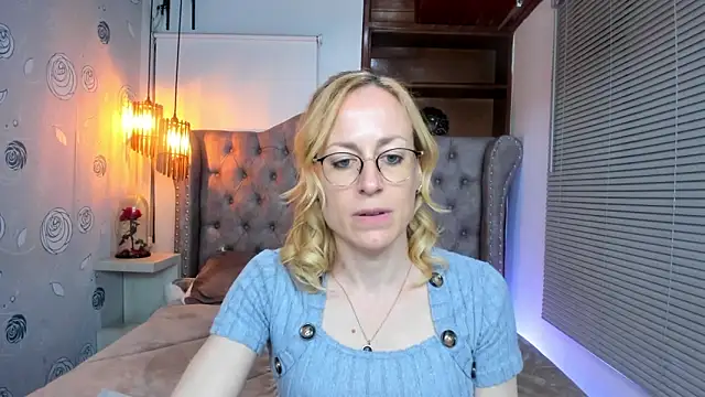 Snapshot of SammySanders chatting on 12/28/24, 01:18 SammySanders online show from 12/28/24, 01:18