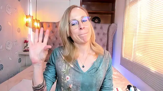 Snapshot of SammySanders chatting on 12/29/24, 07:11 SammySanders online show from 12/29/24, 07:11