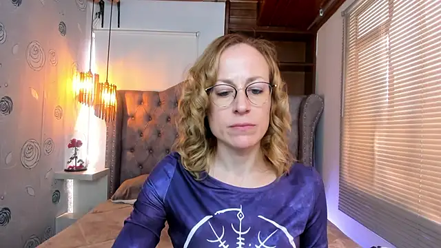 Snapshot of SammySanders chatting on 02/04/25, 04:08 SammySanders online show from 02/04/25, 04:08