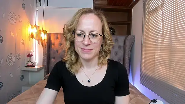 Snapshot of SammySanders chatting on 02/05/25, 06:04 SammySanders online show from 02/05/25, 06:04