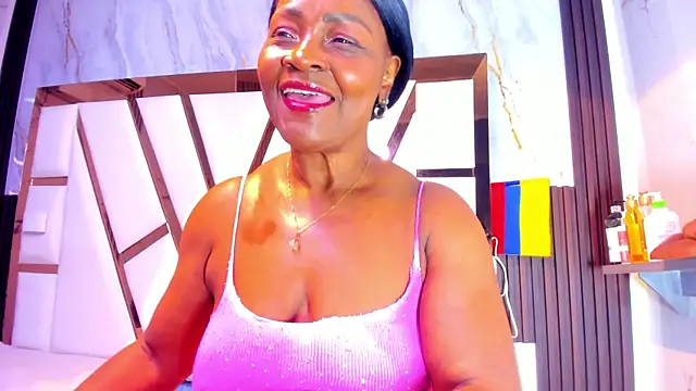 Snapshot of lola_hornei chatting on 07/23/26, 12:14 lola hornei online show from 07/23/26, 12:14