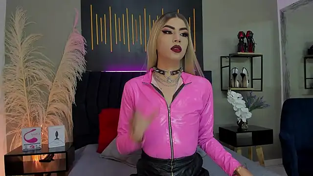 BrianaSchafer online show from 02/10/25, 04:14