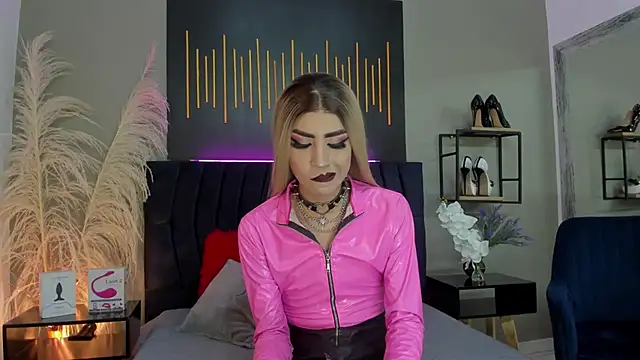 BrianaSchafer online show from 02/17/25, 04:48