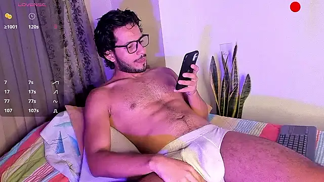 Snapshot of Nicholasrodrii chatting on 12/08/24, 11:29 Nicholasrodrii online show from 12/08/24, 11:29