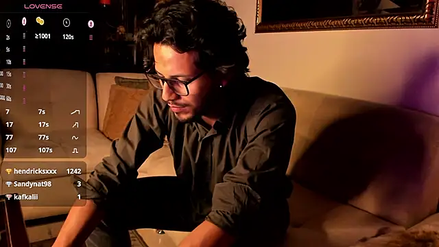 Snapshot of Nicholasrodrii chatting on 01/21/25, 01:50 Nicholasrodrii online show from 01/21/25, 01:50