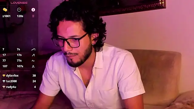 Snapshot of Nicholasrodrii chatting on 01/28/25, 11:28 Nicholasrodrii online show from 01/28/25, 11:28