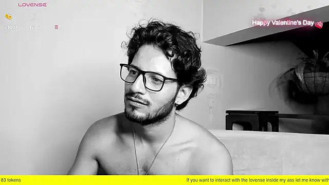 Snapshot of Nicholasrodrii chatting on 02/16/25, 10:32 Nicholasrodrii online show from 02/16/25, 10:32