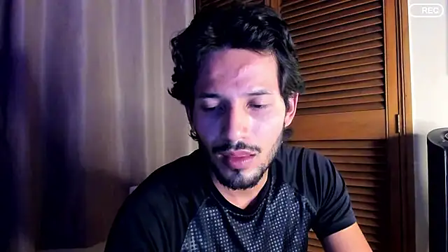 Snapshot of Nicholasrodrii chatting on 09/10/25, 12:54 Nicholasrodrii online show from 09/10/25, 12:54