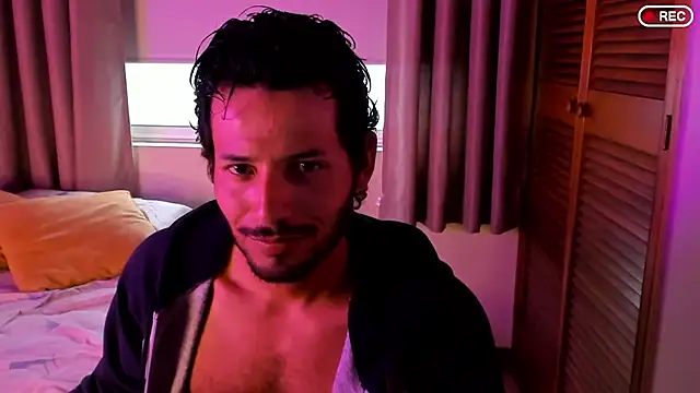 Nicholasrodrii online show from 12/22/25, 10:18