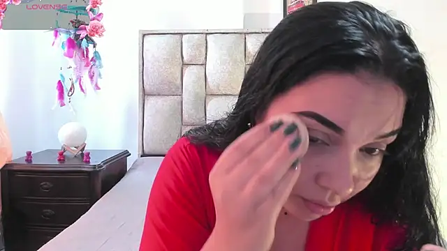 brianaGuzman online show from 10/01/25, 07:42