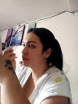 brianaGuzman online show from 05/10/26, 02:33