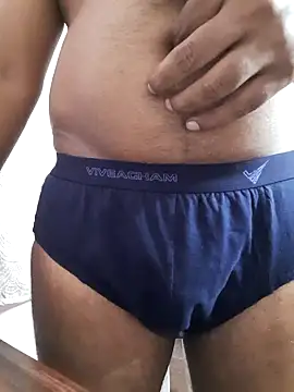 Snapshot of Tamil_510 chatting on 12/17/24, 03:39 Tamil 510 online show from 12/17/24, 03:39