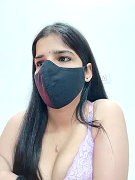 Snapshot of aaliya_bhattt chatting on 12/26/24, 02:37 aaliya bhattt online show from 12/26/24, 02:37