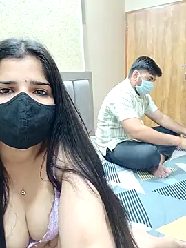 Snapshot of aaliya_bhattt chatting on 02/21/25, 02:27 aaliya bhattt online show from 02/21/25, 02:27