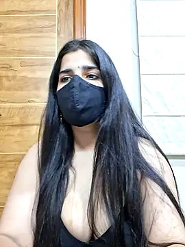 Snapshot of aaliya_bhattt chatting on 11/01/25, 11:01 aaliya bhattt online show from 11/01/25, 11:01