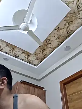 Snapshot of aaliya_bhattt chatting on 11/21/25, 02:49 aaliya bhattt online show from 11/21/25, 02:49