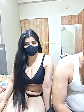 Snapshot of aaliya_bhattt chatting on 03/25/26, 12:11 aaliya bhattt online show from 03/25/26, 12:11