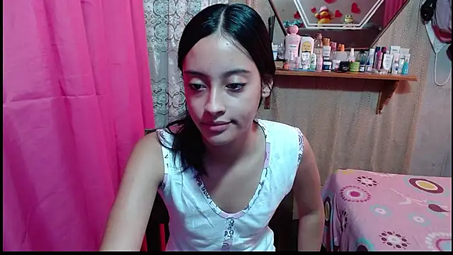 Snapshot of Lunawillis chatting on 03/13/26, 08:37 Lunawillis online show from 03/13/26, 08:37