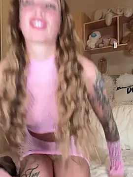 cydneyxox online show from 04/12/26, 11:37