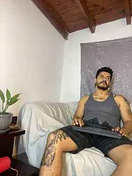 AndresSmith   online show from 05/09/26, 02:28