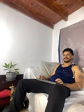 AndresSmith   online show from 06/20/26, 12:03