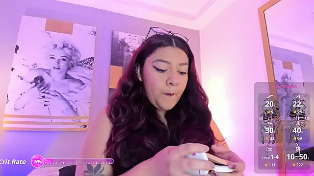 Snapshot of MeghanBurn chatting on 12/04/25, 12:47 MeghanBurn online show from 12/04/25, 12:47