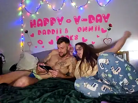 Snapshot of MrandMrsPooks chatting on 02/15/25, 08:11 MrandMrsPooks online show from 02/15/25, 08:11