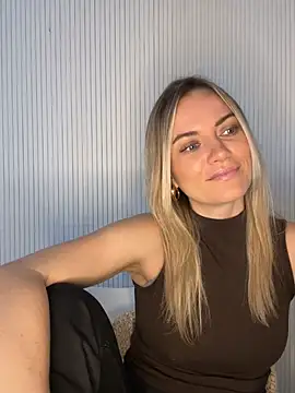 Snapshot of Milla__one chatting on 03/25/26, 07:36 Milla one online show from 03/25/26, 07:36