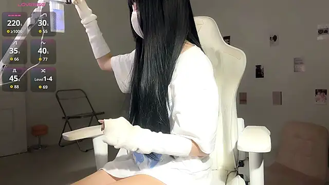 Snapshot of Aikawa_Mizuki chatting on 07/21/26, 01:35 Aikawa Mizuki online show from 07/21/26, 01:35