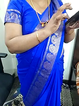 Deepthi Mysore online show from 12/17/25, 02:06