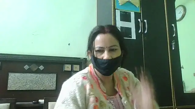 couplesuni online show from 12/05/25, 04:10