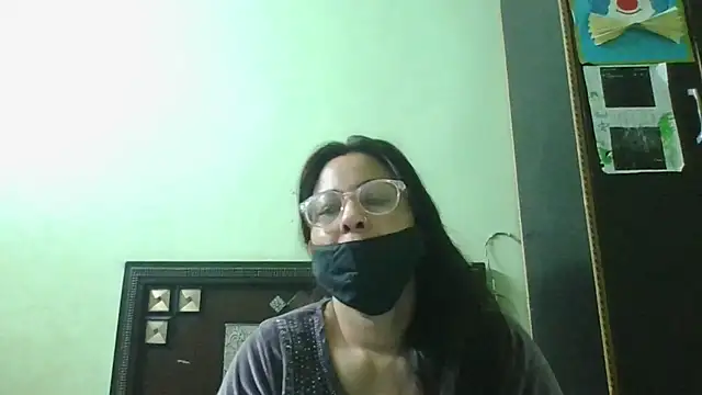 Snapshot of couplesuni chatting on 02/23/26, 03:59 couplesuni online show from 02/23/26, 03:59