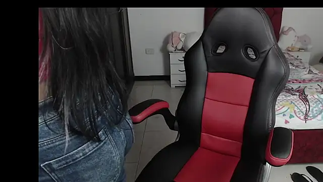 kayla k18 online show from 01/15/25, 09:30